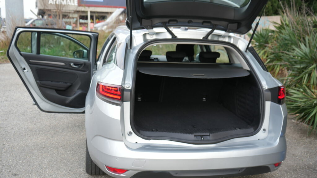 chauffeur-prive-vtc-taxi-michel-touri-transport-aeroport-perpignan-pyrénées-orientales-66